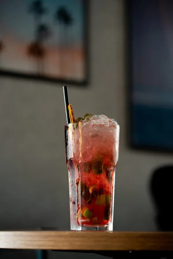 Mocktail rouge aux fruits rouges